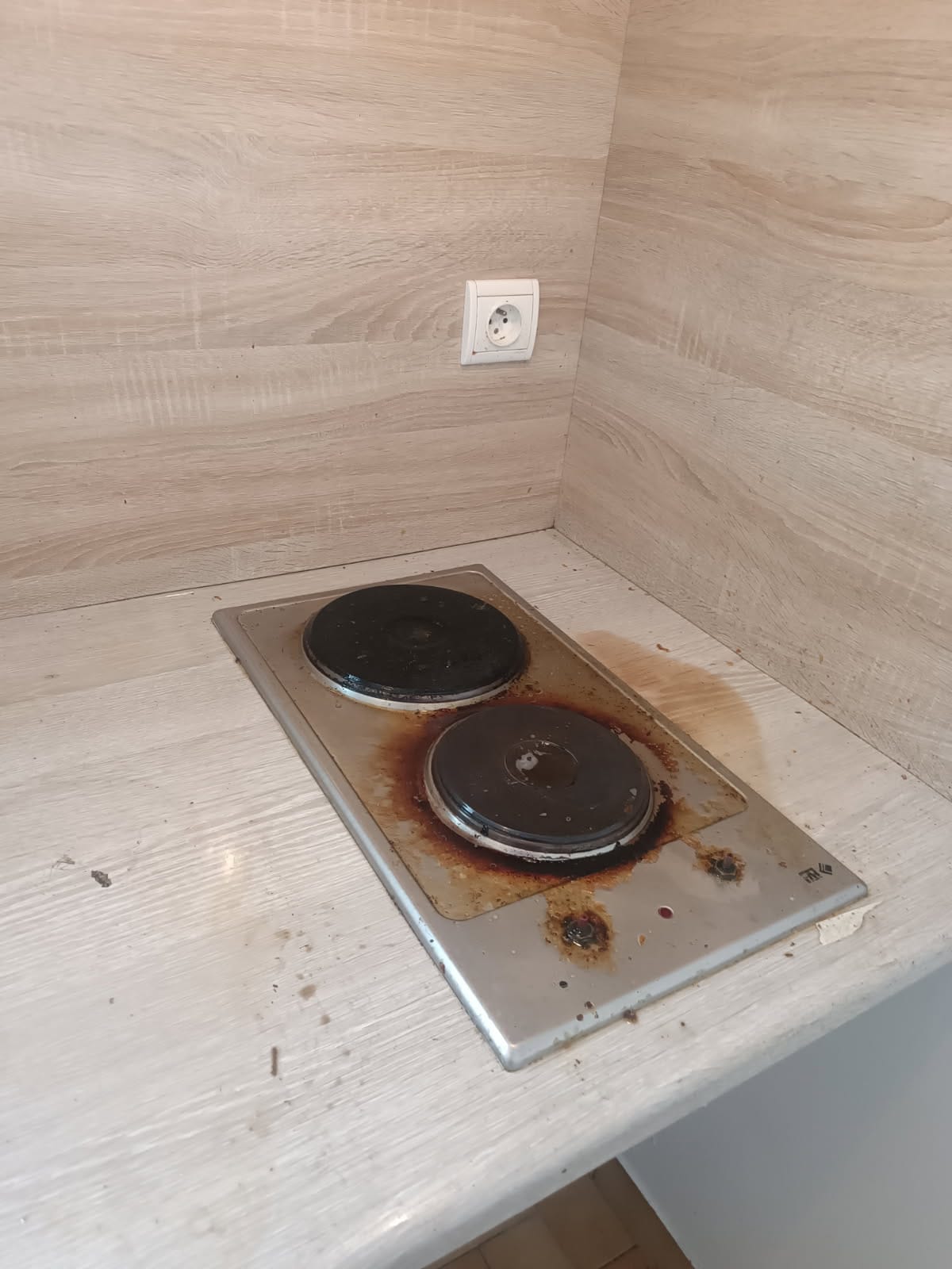 Plaques de cuisson - avant nettoyage