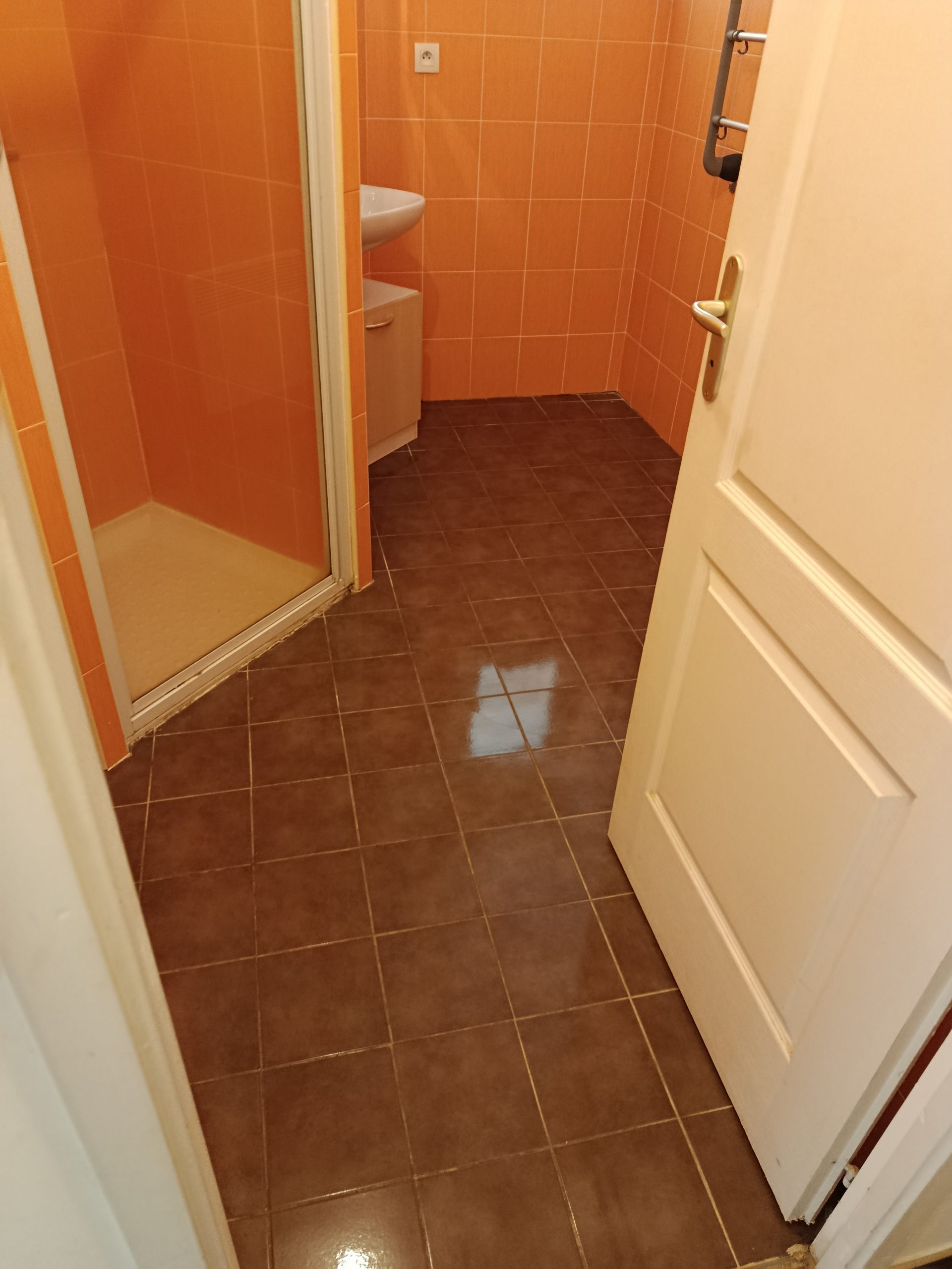 Après — Salle de bains orange
