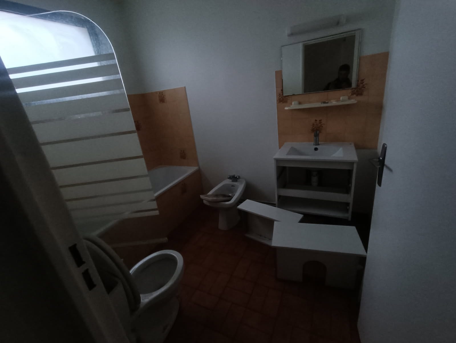 Salle de bains - avant nettoyage